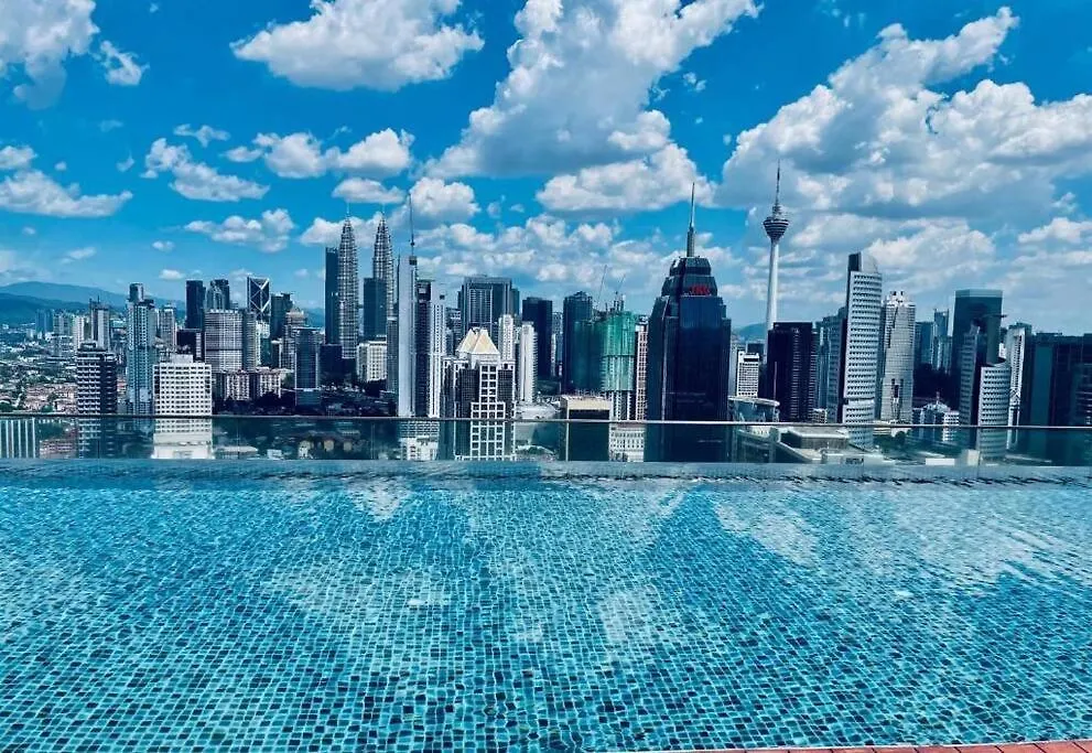 1Br Cozy Apartment Regalia Residence The Sky Pool Suite Kuala Lumpur
